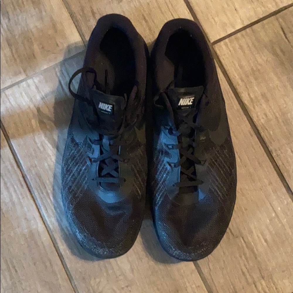 Black Nike metcons